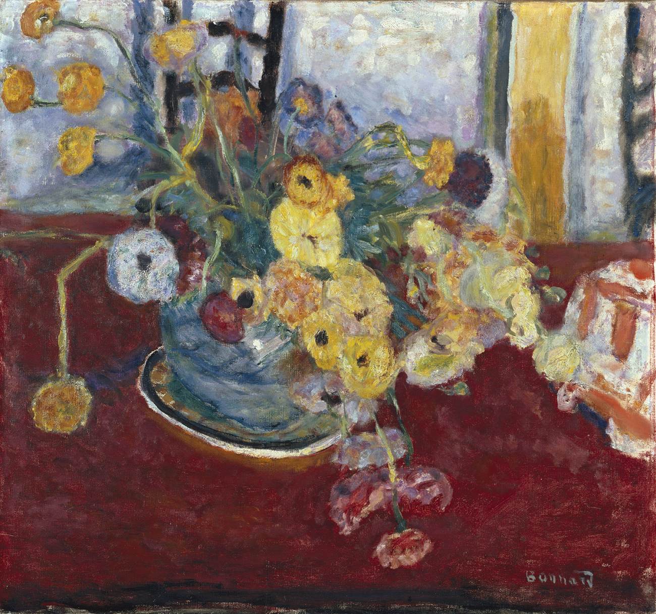 Fleurs sur un tapis rouge
