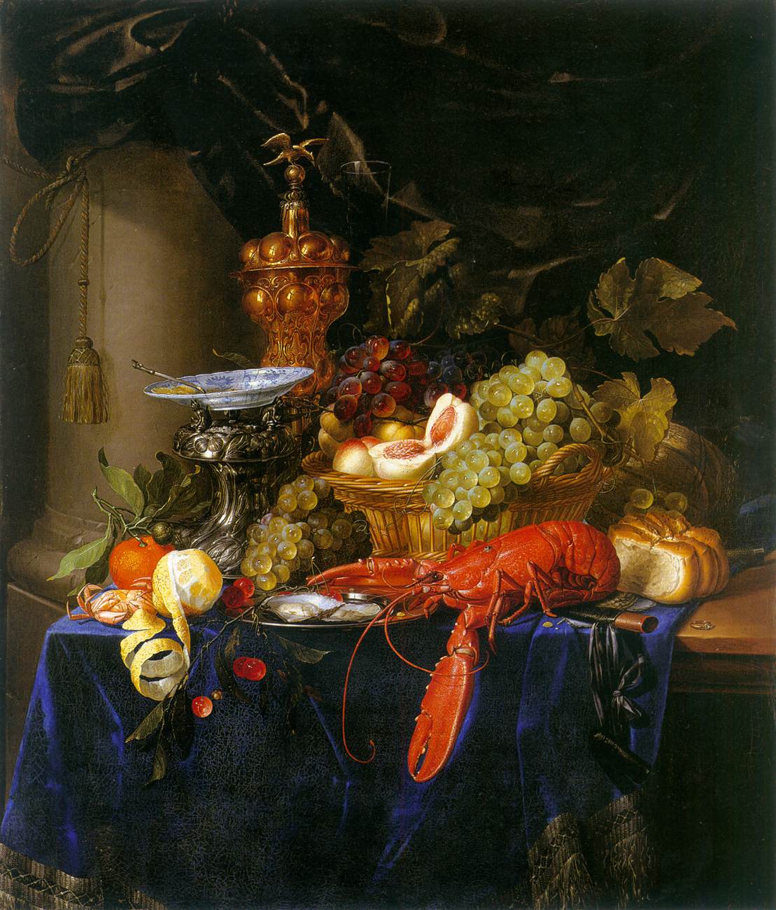 Nature morte aux fruits, au homard et à une coupe en vermeil