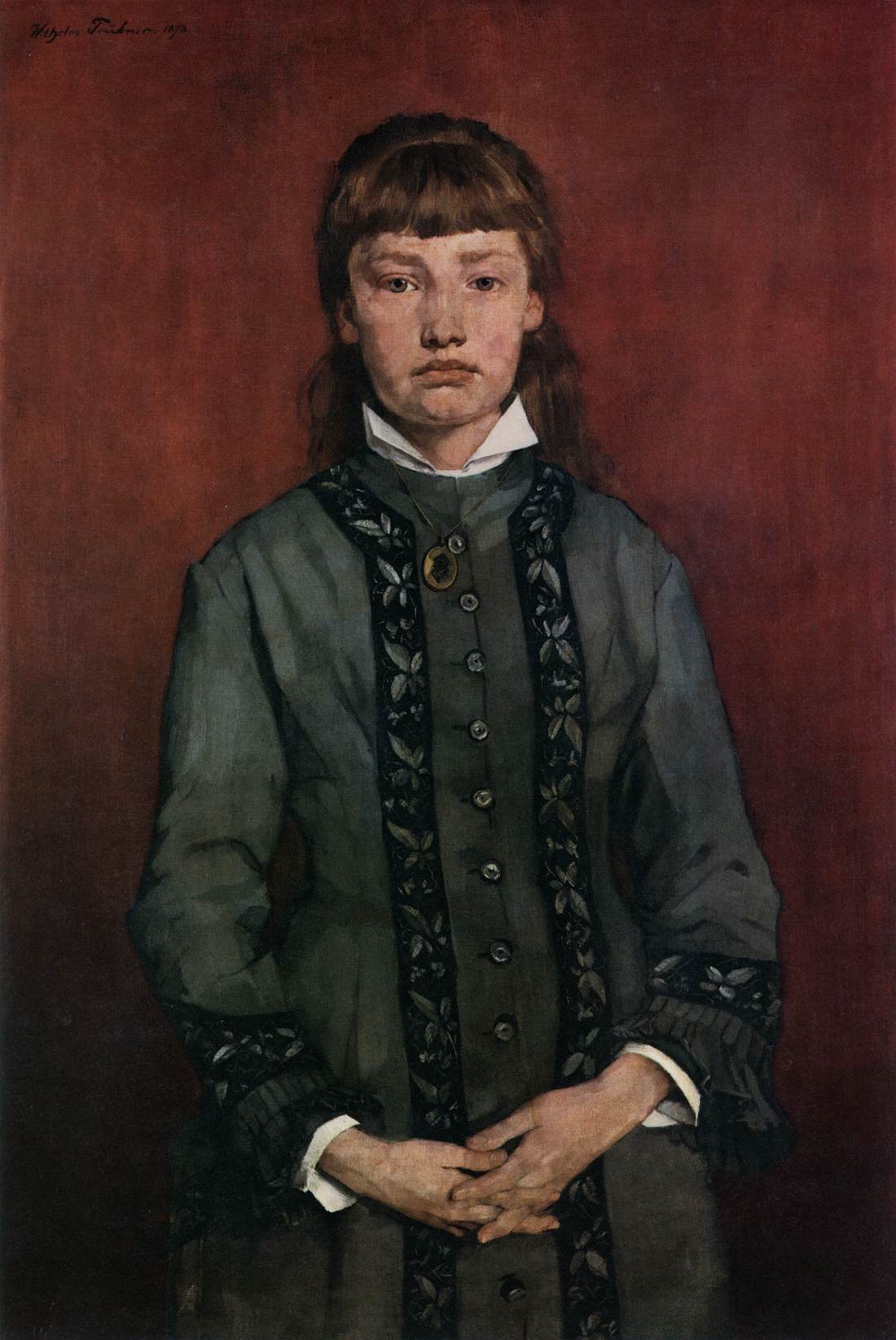 Jeune fille aux mains croisées
